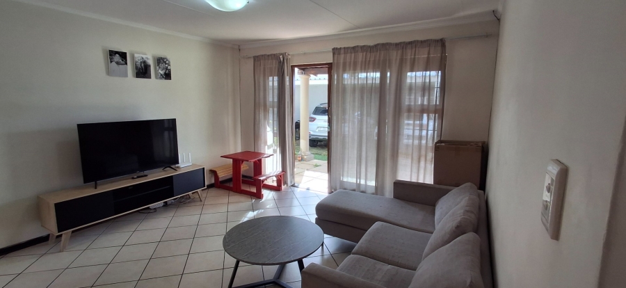 2 Bedroom Property for Sale in Langenhovenpark Free State